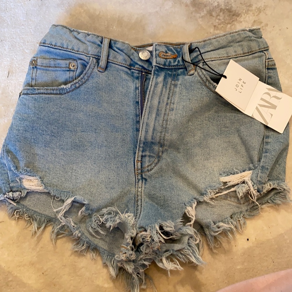 NWOT Zara Jean shorts